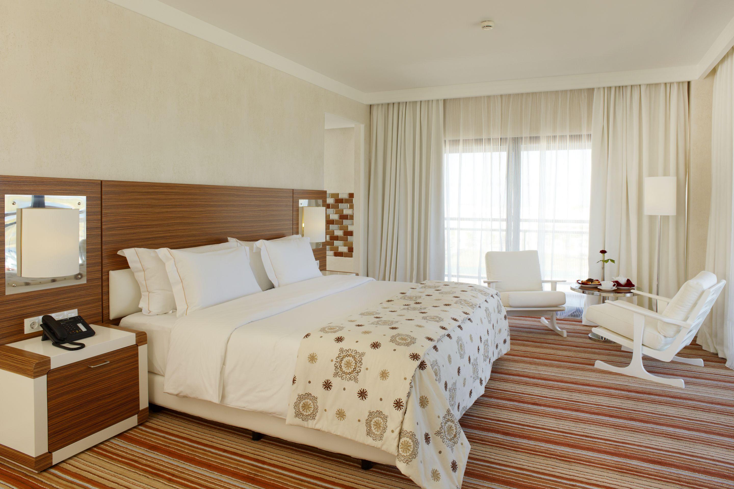 Real Marina Hotel & Spa Olhão Εξωτερικό φωτογραφία A room at the hotel