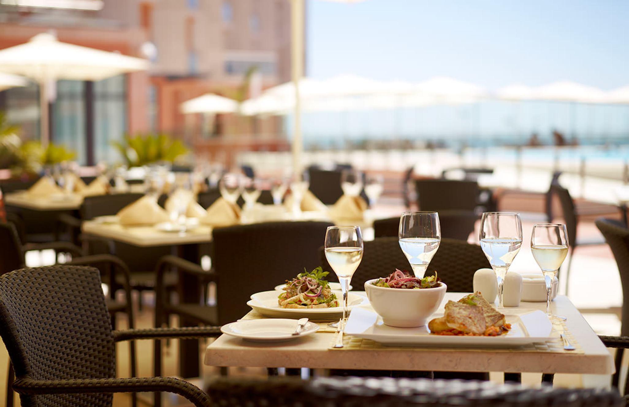 Real Marina Hotel & Spa Olhão Εξωτερικό φωτογραφία Restaurant
